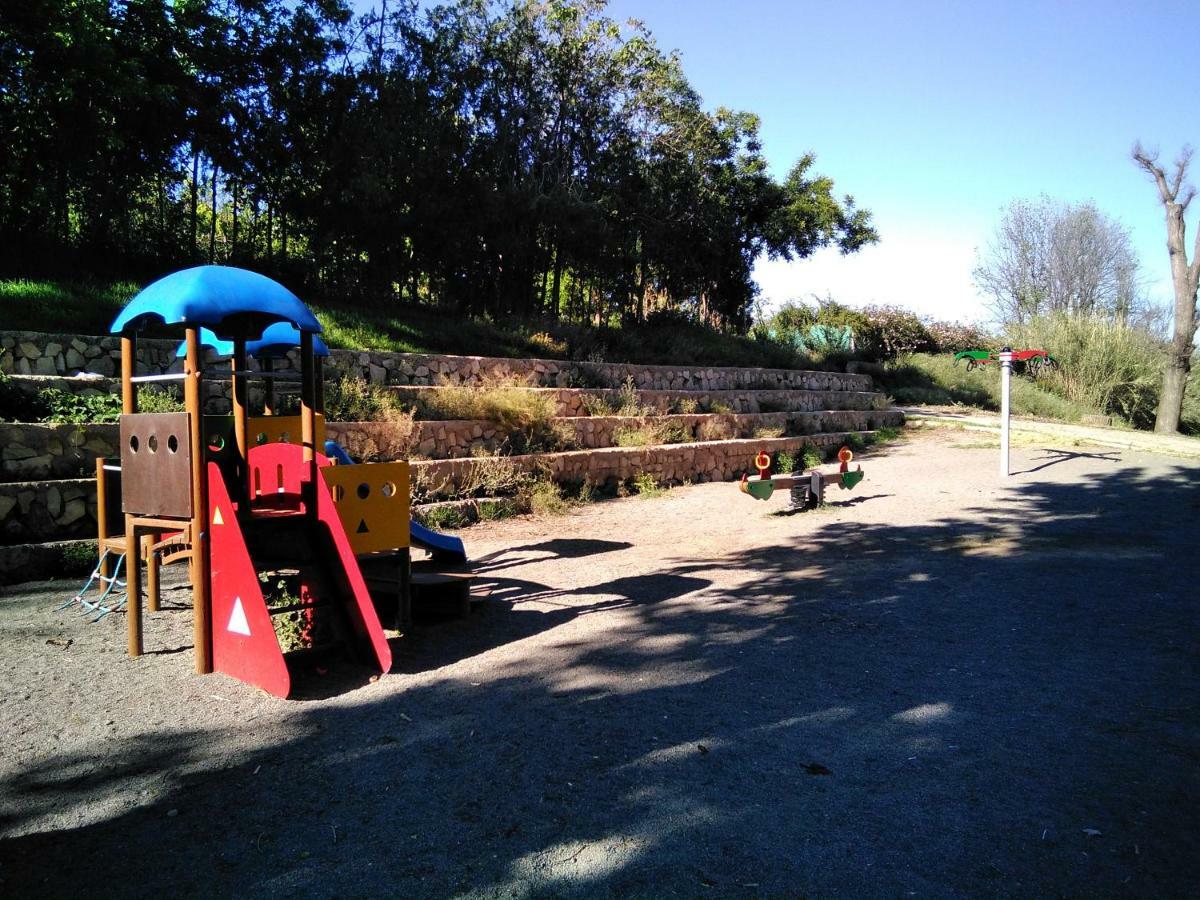 Adosado, Cerca De En Zona De Montana Y Playa Fluvial * Valence
